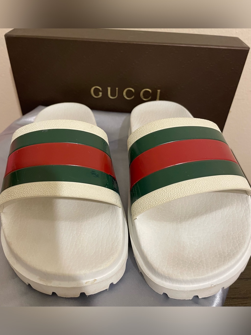 Gucci White Slides With Red & Green Stripe